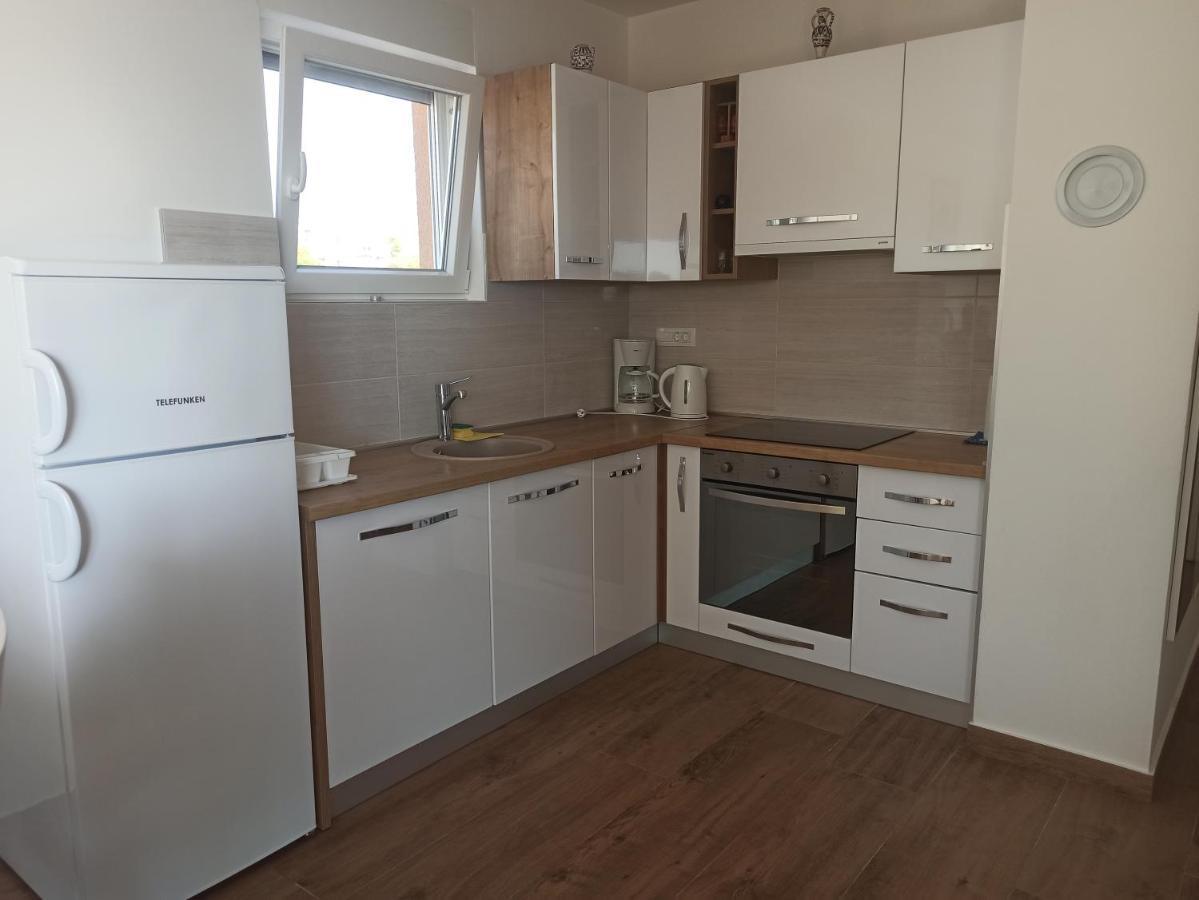 Apartment Bolanca Примоштен Экстерьер фото