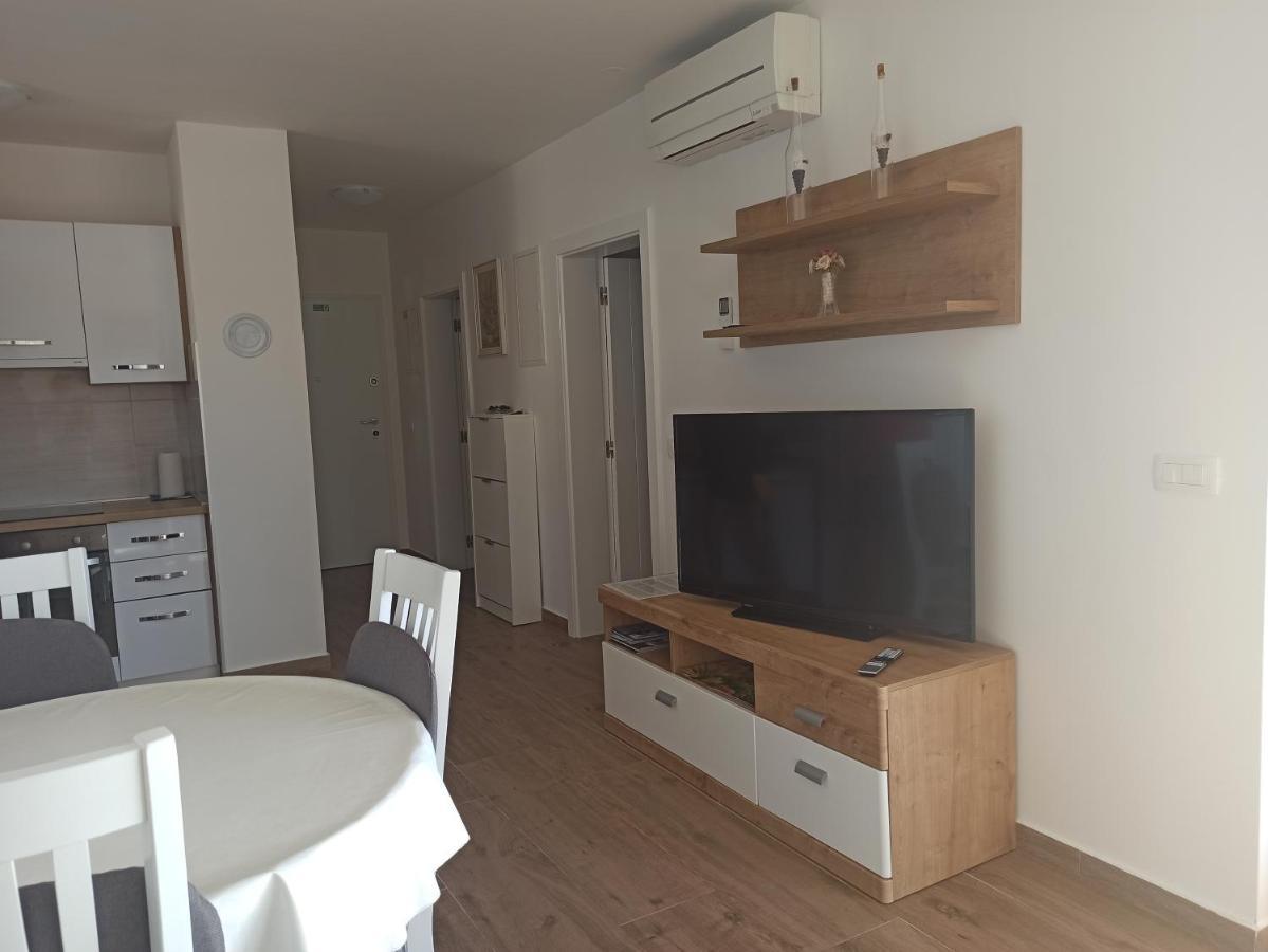 Apartment Bolanca Примоштен Экстерьер фото