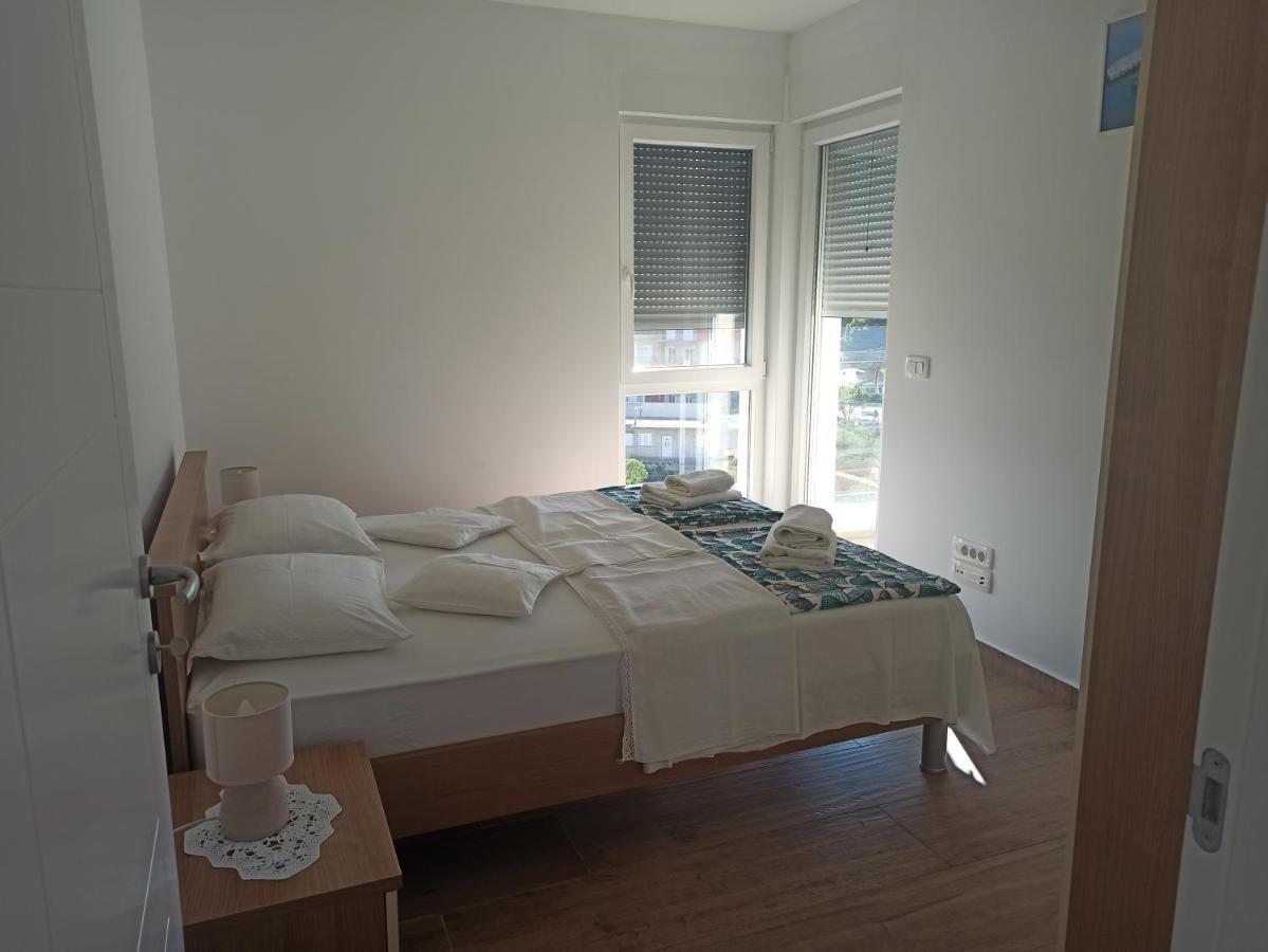 Apartment Bolanca Примоштен Экстерьер фото